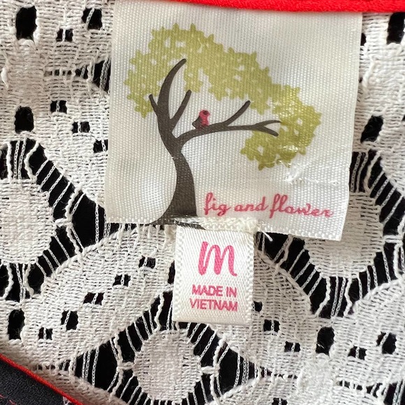 Fig & Flower Peasant Boho Tie Front Lace Back Tunic Long Sleeve MEDIUM - Picture 11 of 13